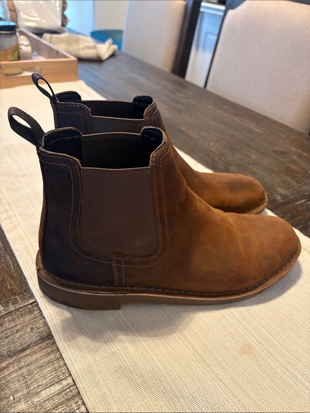 Men’s Clarks Chelsea boot. - Picture 3 of 4